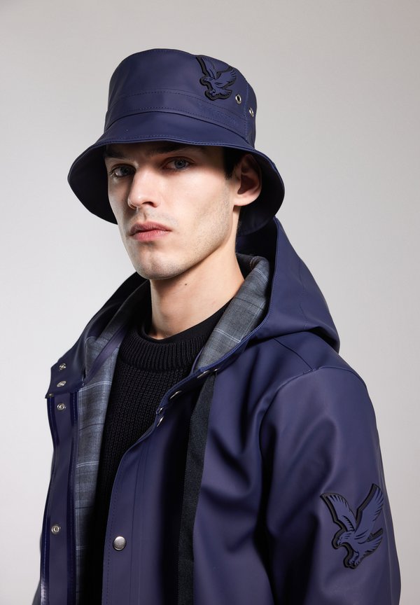 Stutterheim STUTTERHEIM X LYLE & SCOTT BUCKET HAT