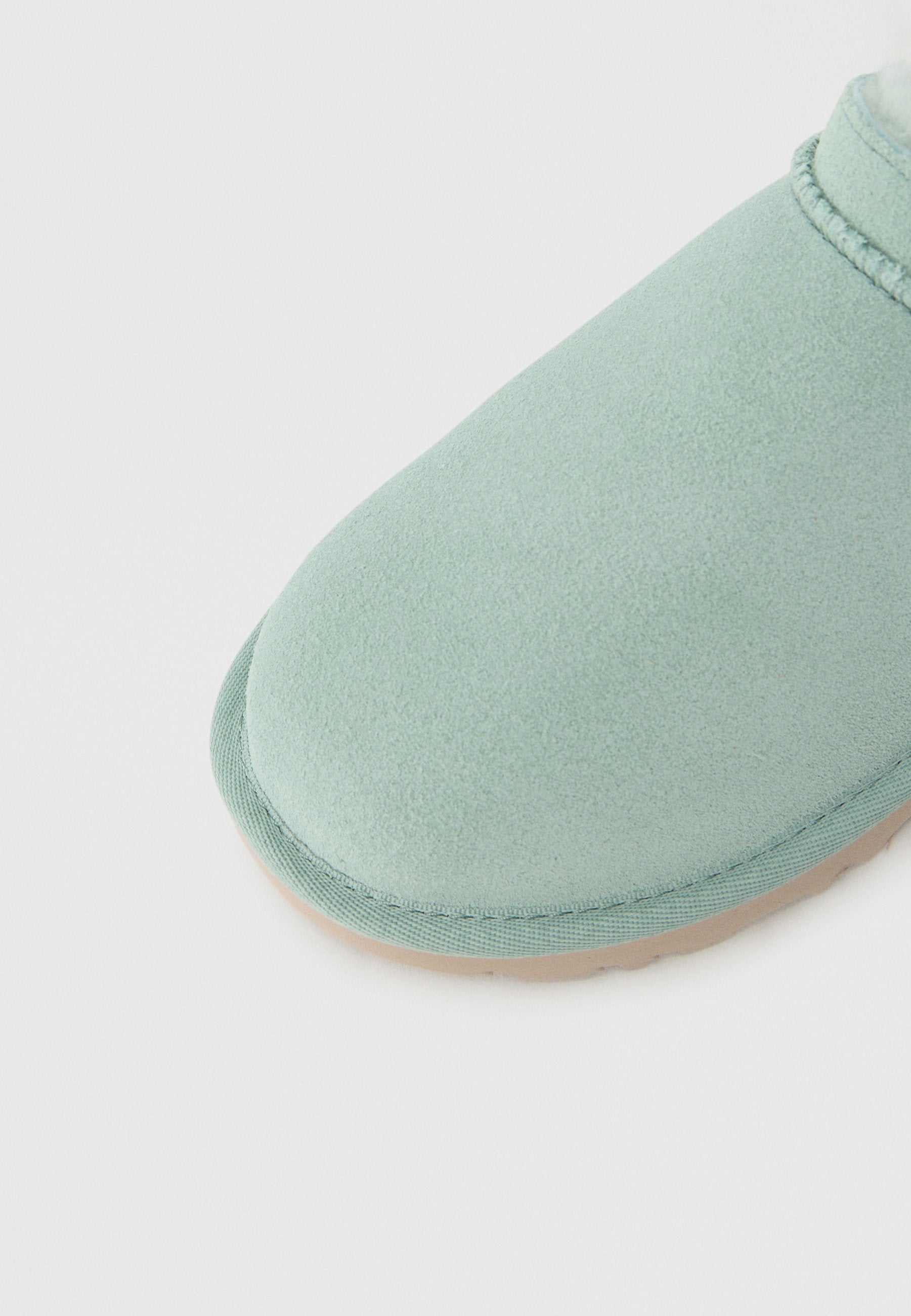 UGG CLASSIC MICRO