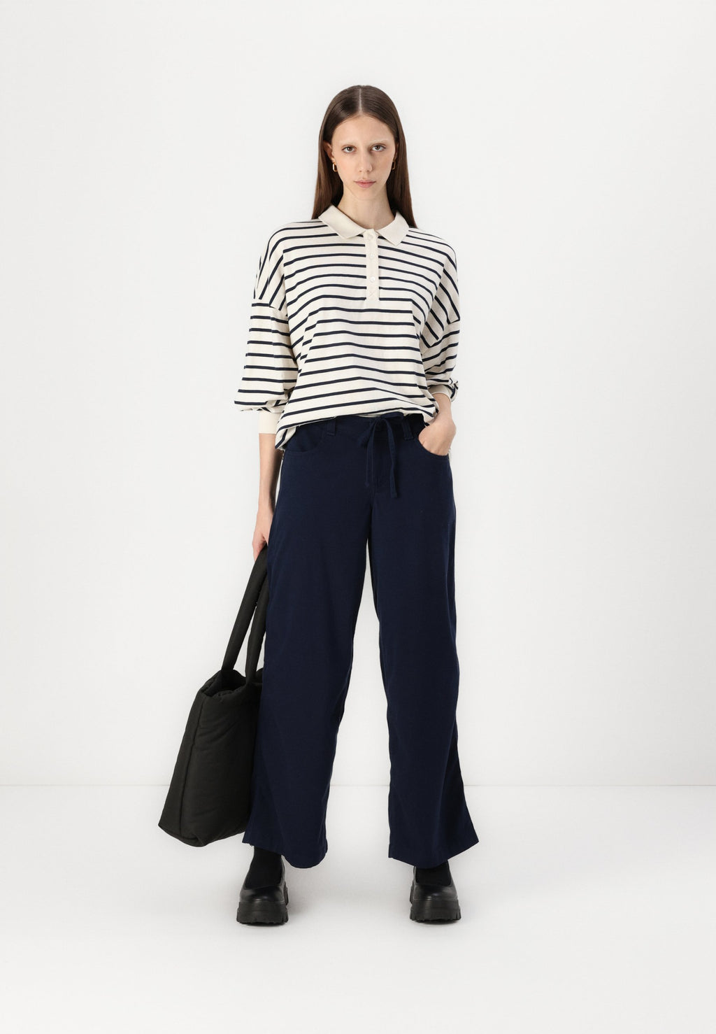 Hollister Co. Low-Rise Super Baggy Pants