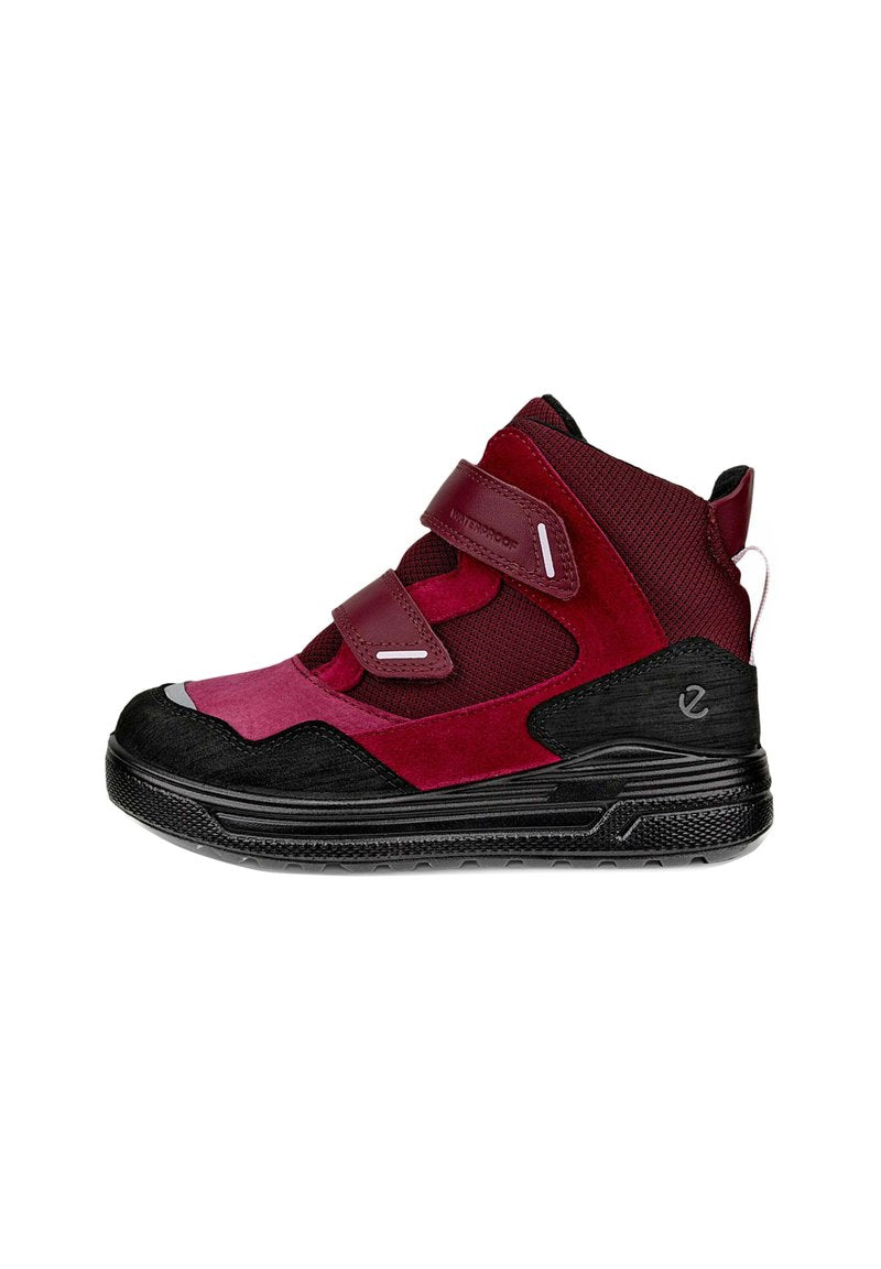 Hoch geschnittener, wasserdichter Sneaker in burgunderrot und schwarz mit zwei Klettverschlüssen und strukturiertem Sohlenprofil für Grip und Unterstützung.