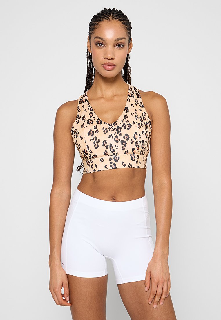 Fabletics ON-THE-GO