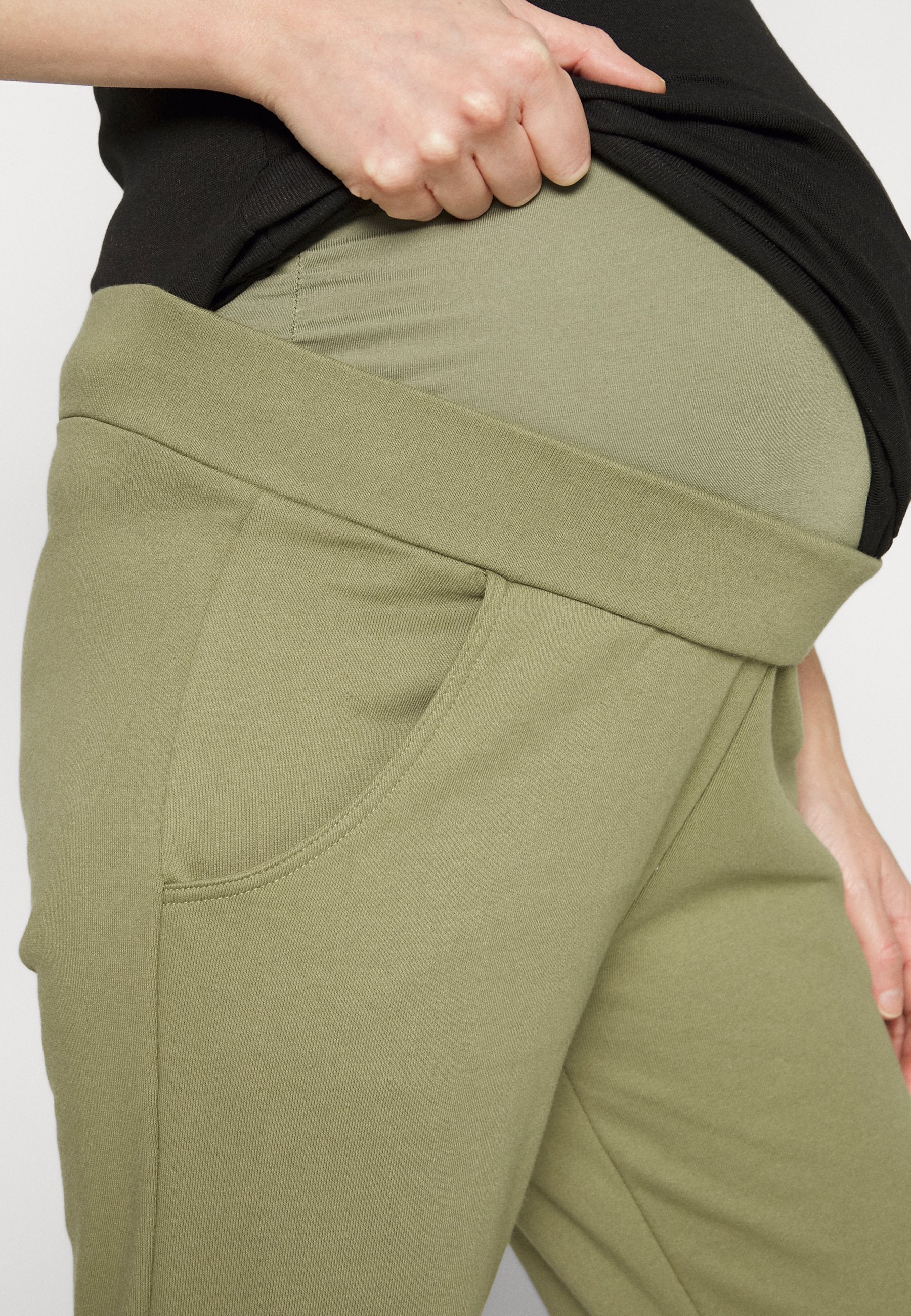 MAIAMAE PANT