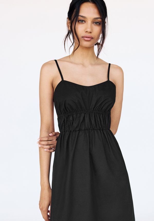 PULL&BEAR GATHERED - MIDI