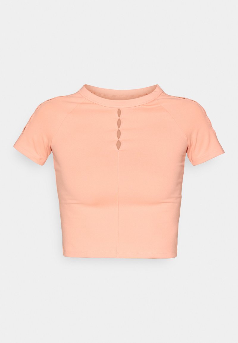 Kurzärmliges, cropped Top aus weichem Pfirsichstoff, mit hohem Kragen und einer Reihe von fünf Aussparungen auf der Vorderseite. Glatte Textur, figurbetontes Design.