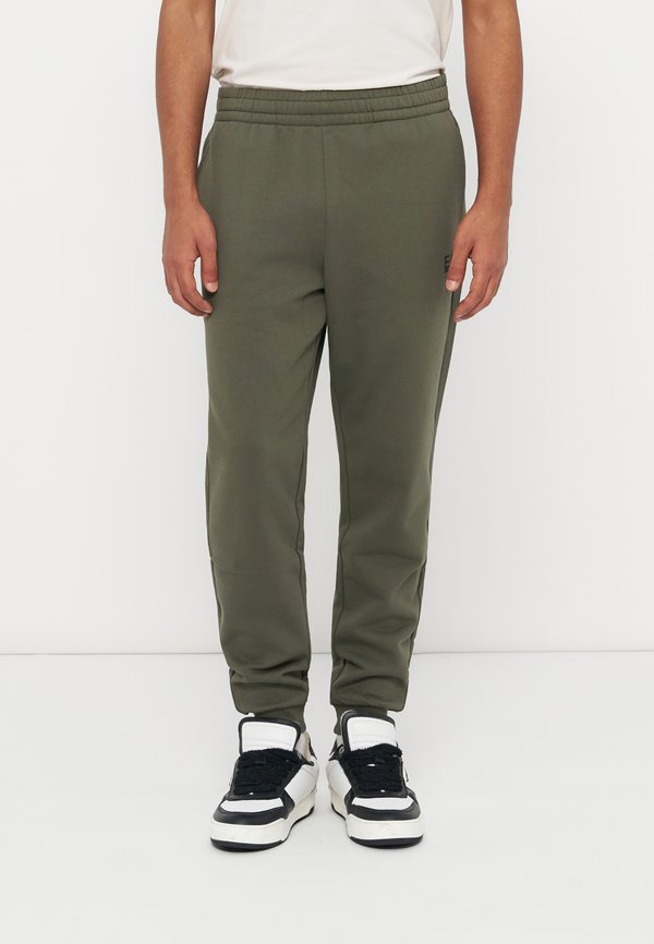 EA7 Emporio Armani
