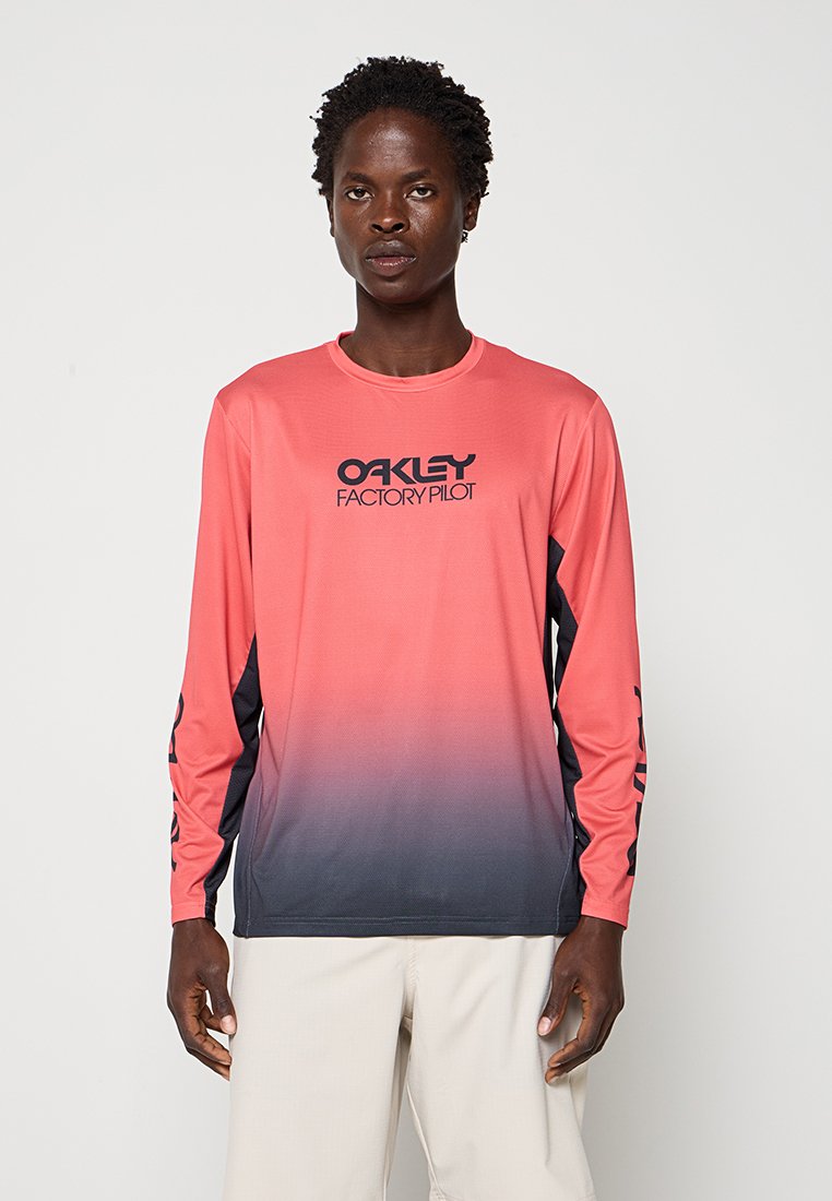 Oakley MAVEN