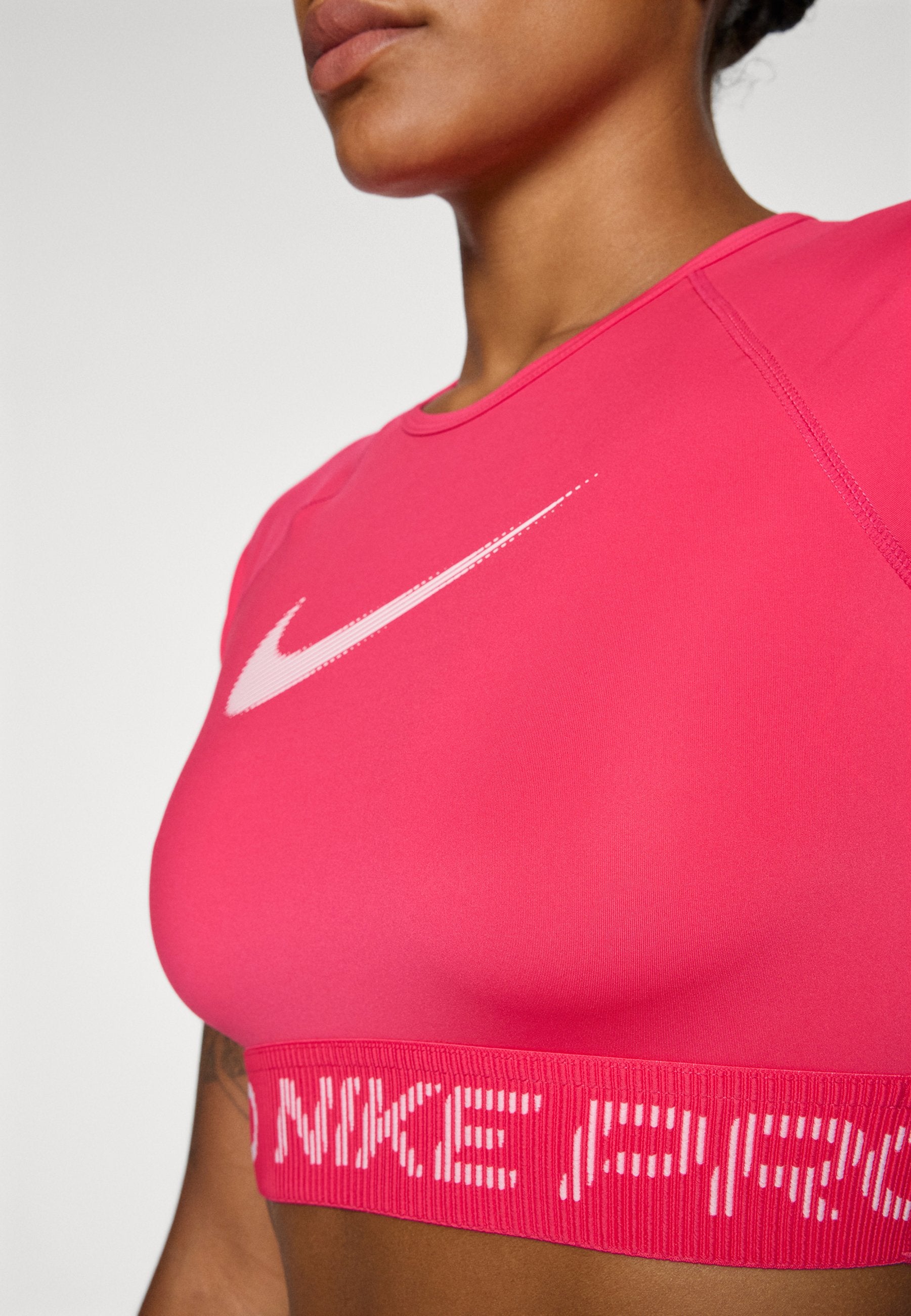 Nike Performance