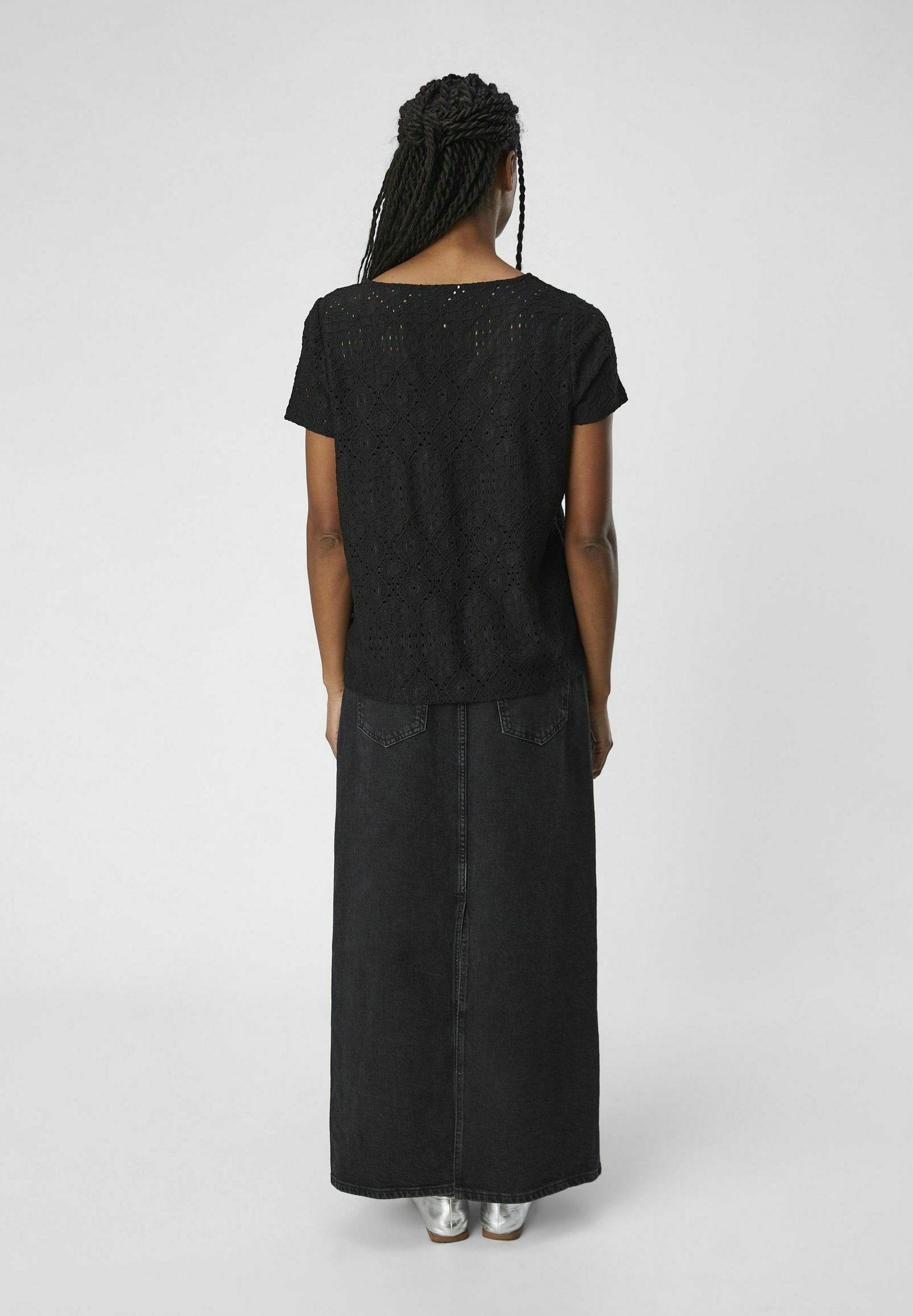 Object FEODORA V-NECK NOOS