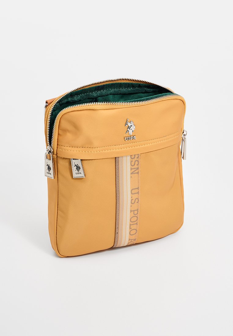 U.S. Polo Assn. PAUL