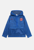 Blaue Paris Saint-Germain Kapuzenjacke mit geometrischem Muster, Fronttasche, Halb-Reißverschluss und roten Nike- sowie PSG-Logos auf der Brust.