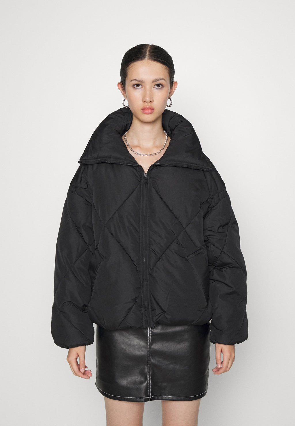 ONLTAMARA SHORT QUILTED JACKET  Media 3