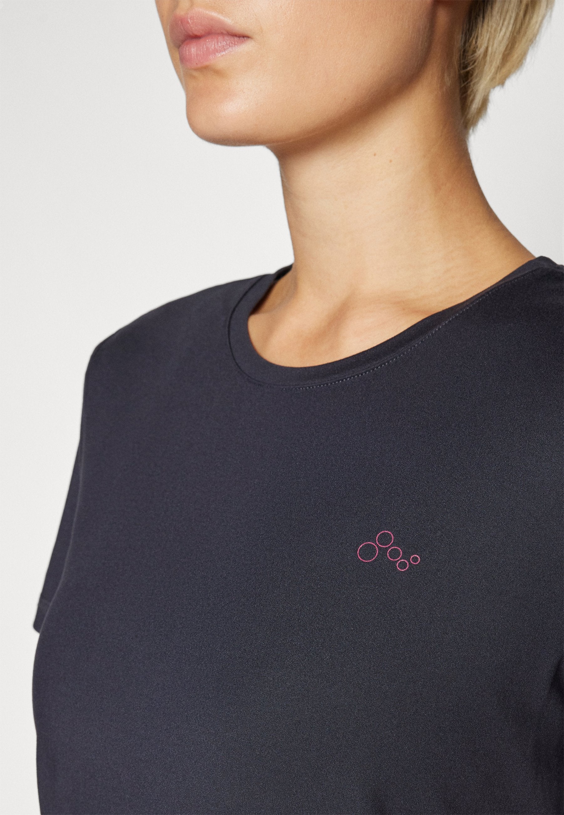 ONLY Play ONPFONT LIFE ON TEE