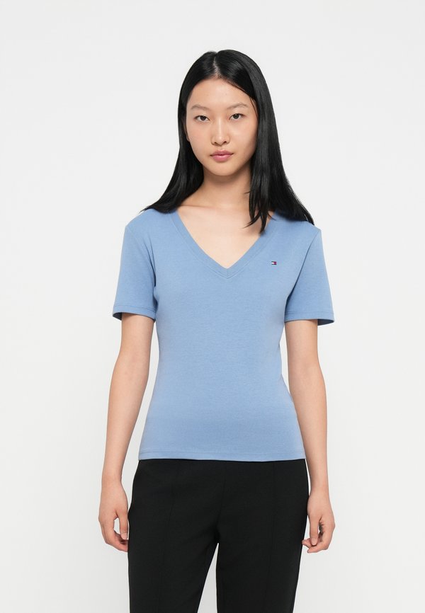 Tommy Hilfiger SLIM CODY V NECK - Basic T-shirt - clear water