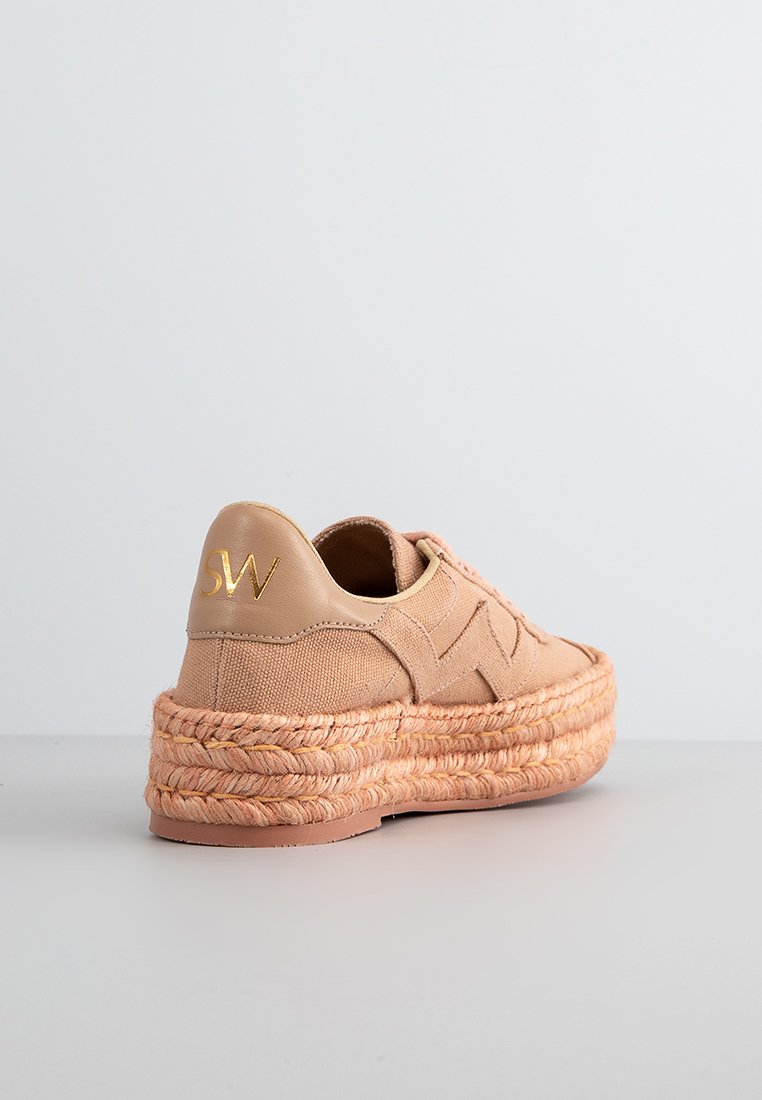 Stuart Weitzman DARYL