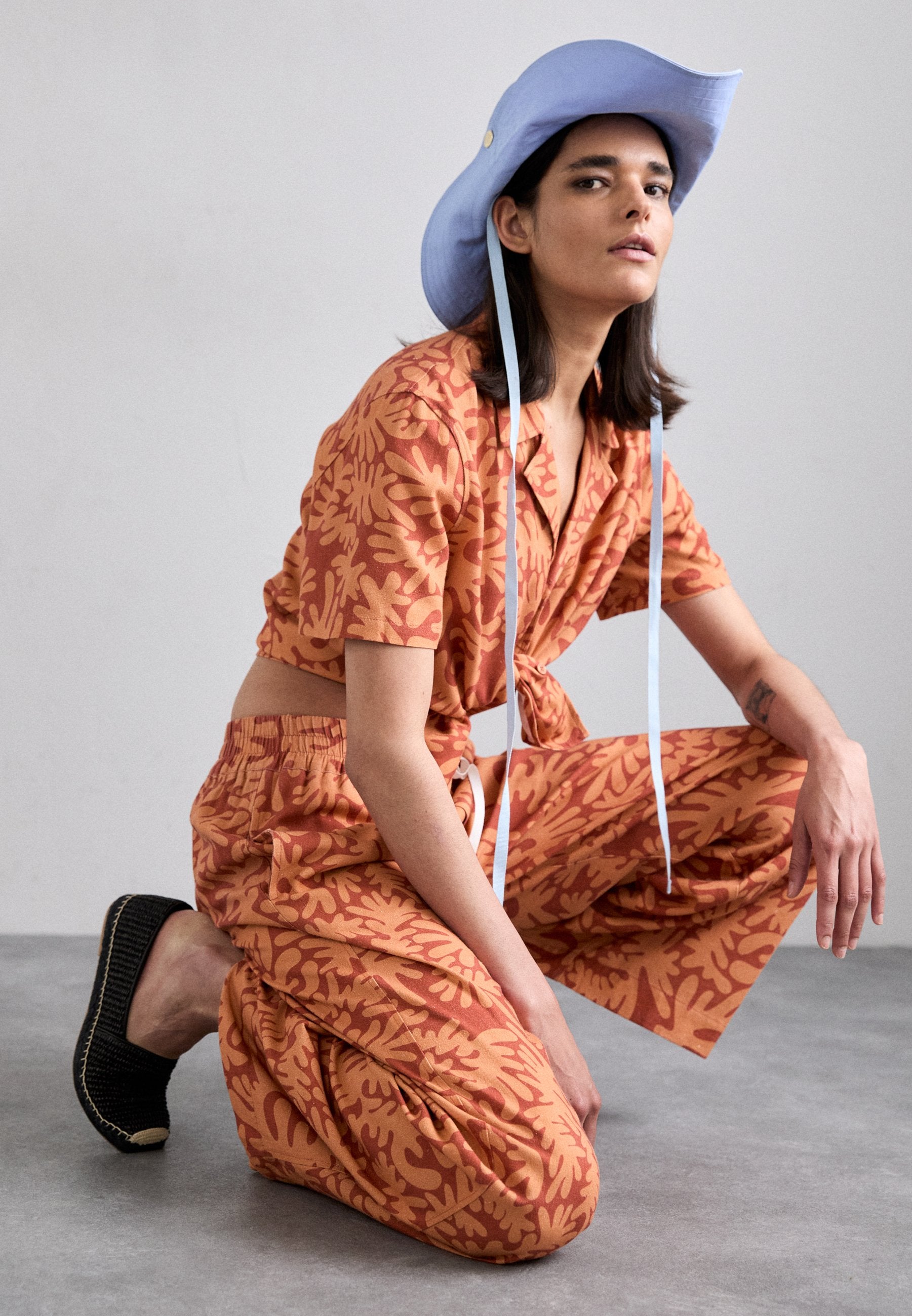 Palomo PALOMO X ZALANDO EXCLUSIVE VERBENA PANTALON PRINT UNISEX