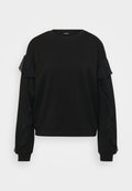 Schwarzer Sweatshirt mit Rüsche aus transparentem Stoff an den Ärmeln, runder Ausschnitt und gerippter Saum. Glatte Textur mit lockerer Passform.