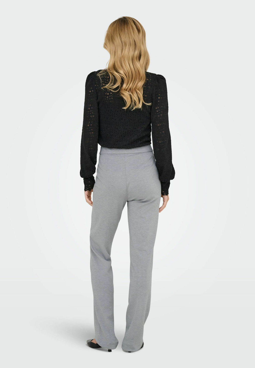ONLLYKKE Straight Fit Media 4