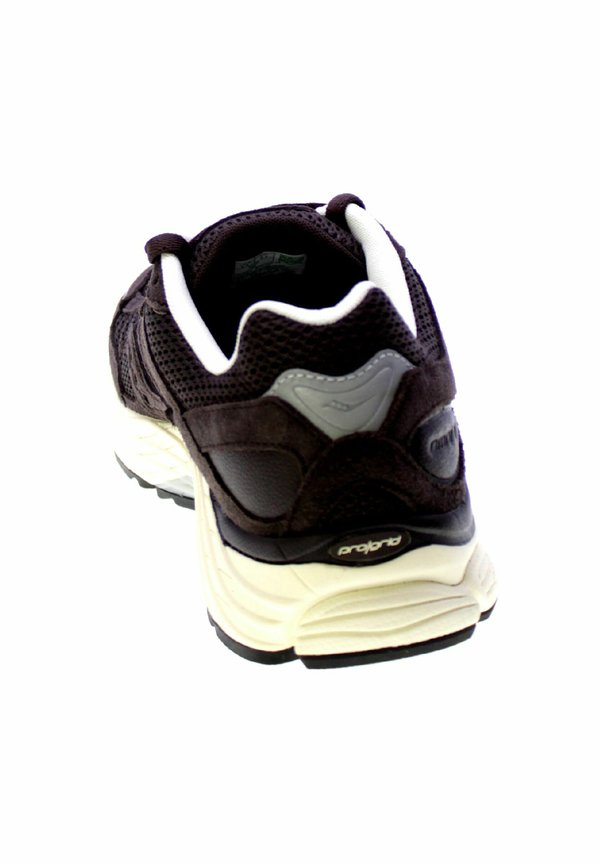 Saucony