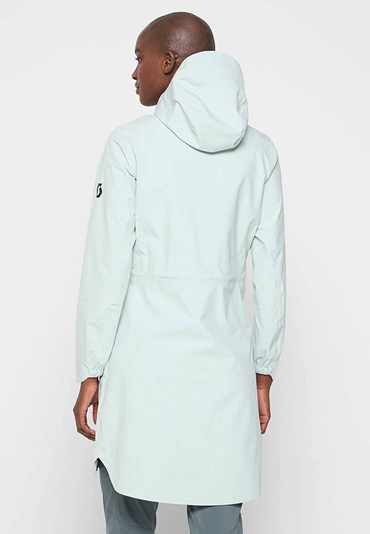 REGULAR FIT Media 2