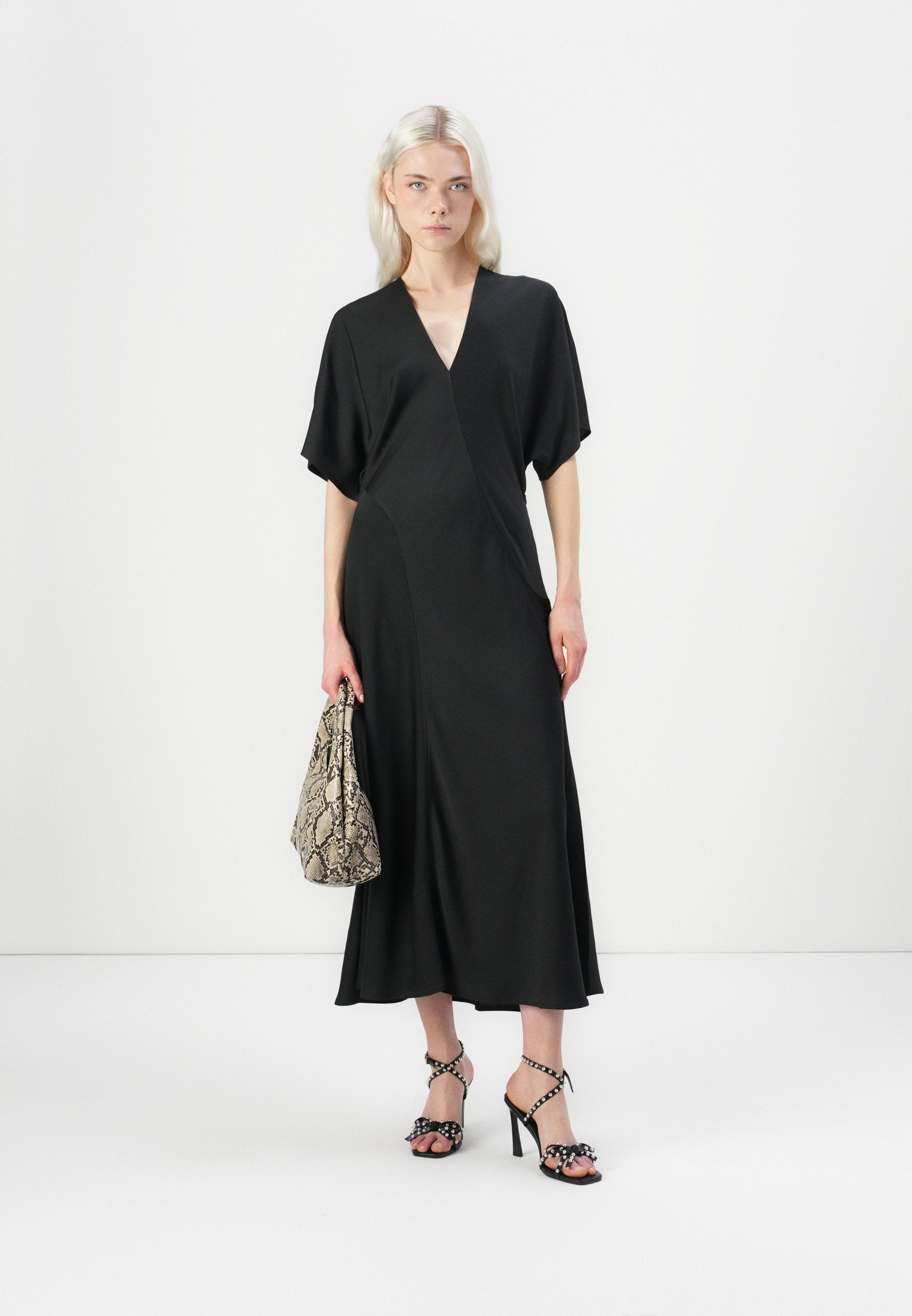 Replay DRESS
