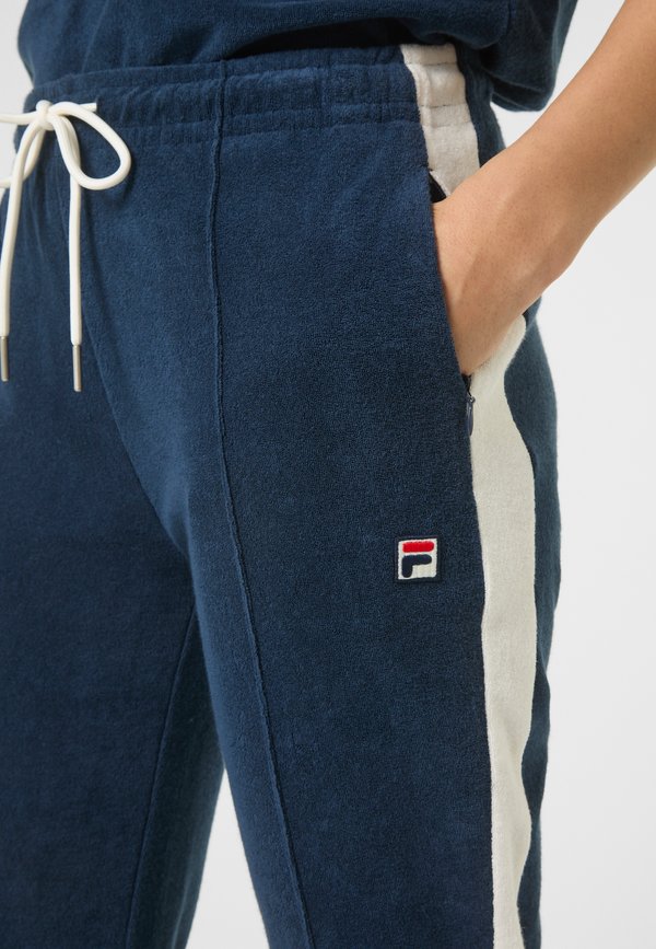 Fila APPAREL ADRIANO SLIM CONTRAST PANEL