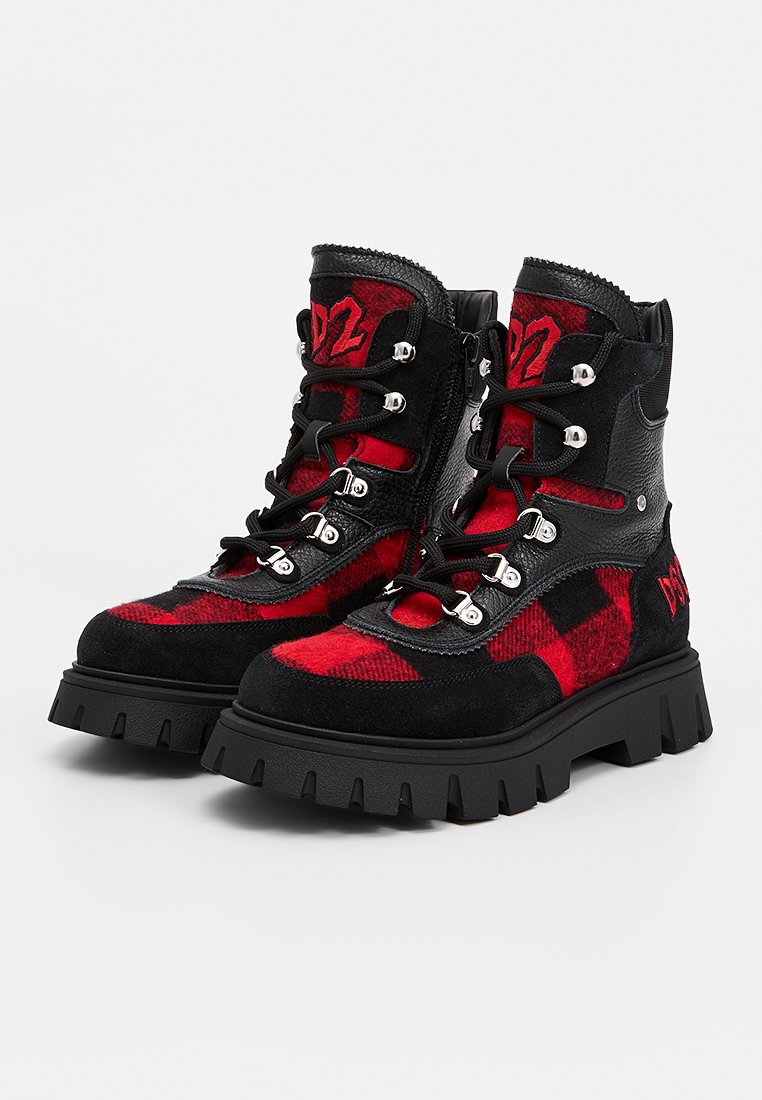 Dsquared2