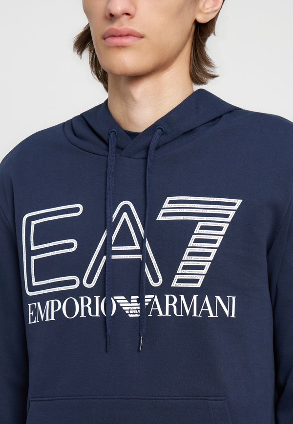 EA7 Emporio Armani