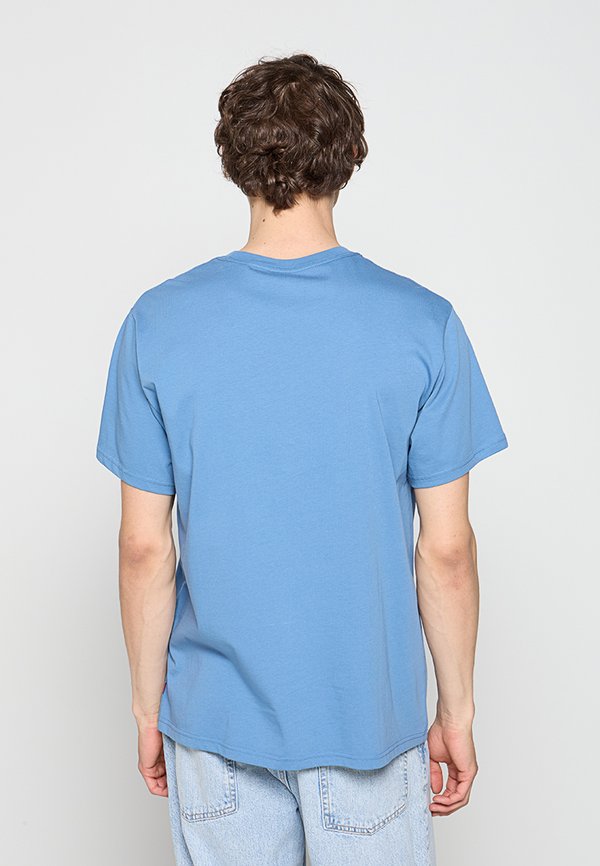 Levi's® RELAXED FIT TEE
