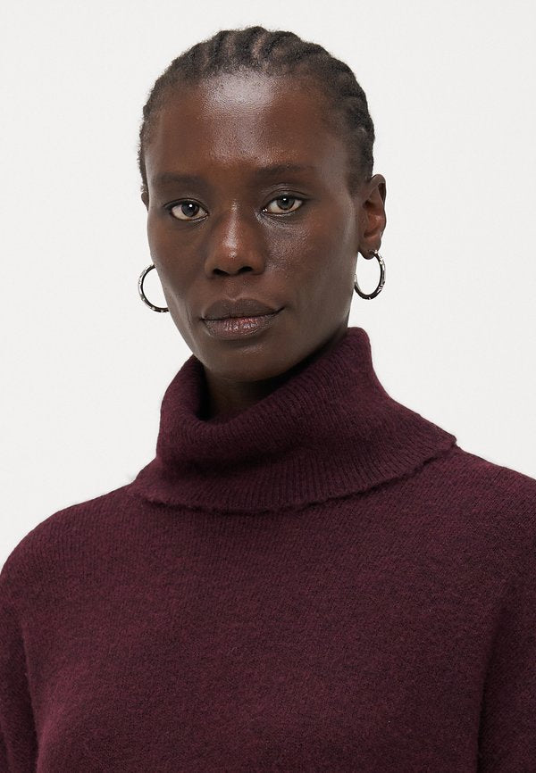 Vero Moda Tall VMAQUARIUS ROLLNECK DRESS