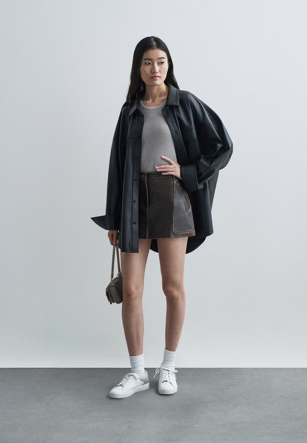 MICHAEL Michael Kors KEATON LOW