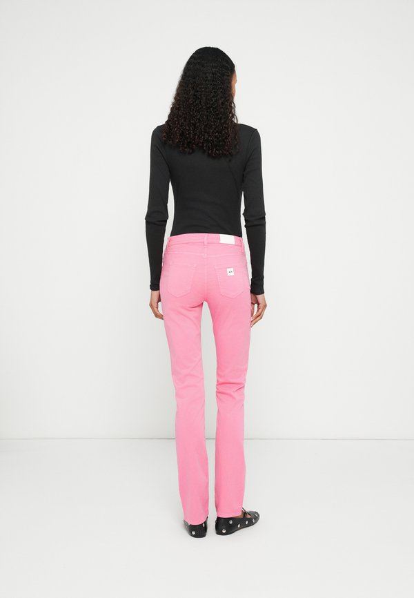 Armani Exchange REGULAR FIT