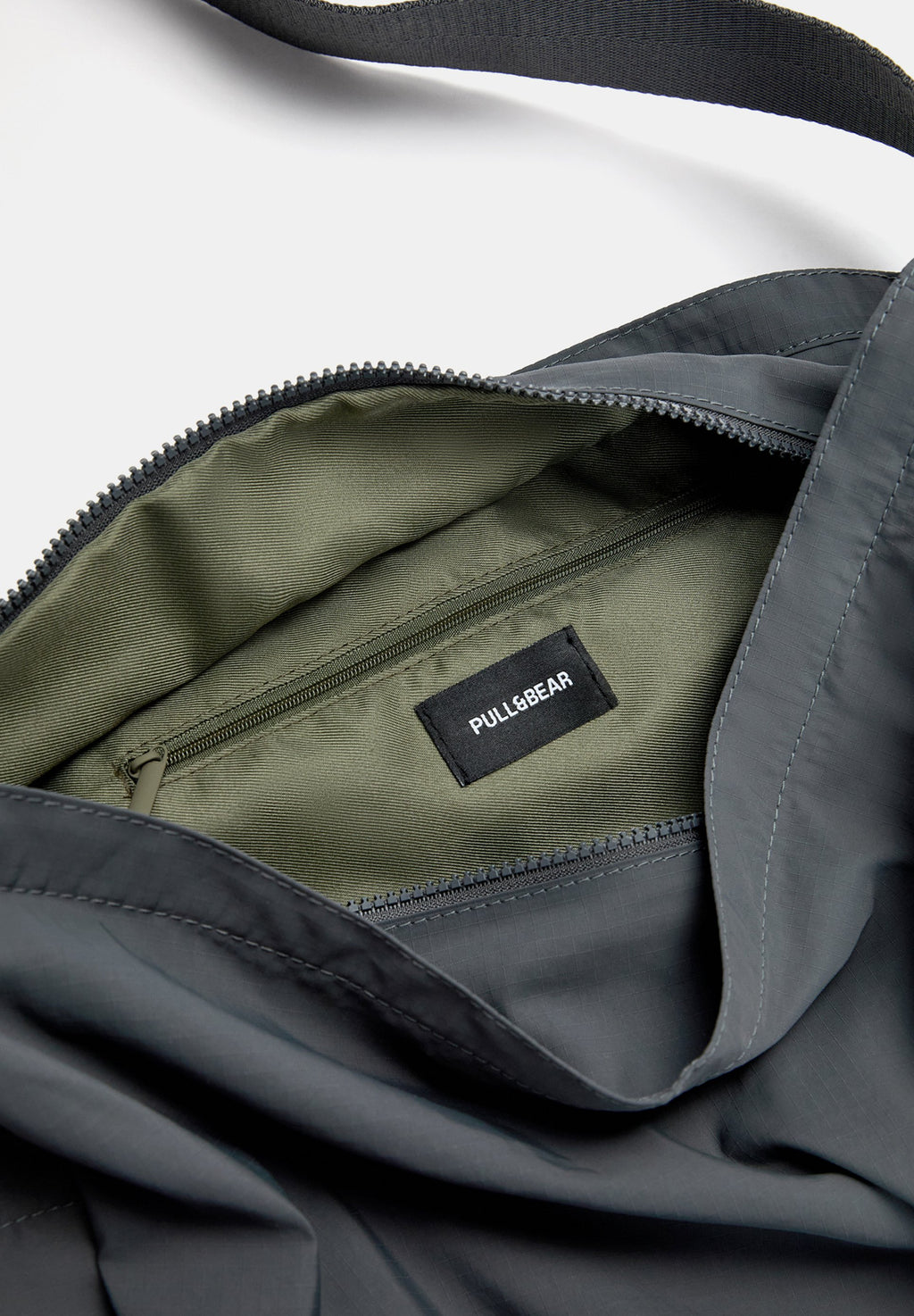 PULL&BEAR SHOPPER