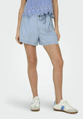 ONLY ONLCHARIS High waist Regular Fit - Denim shorts - light blue denim