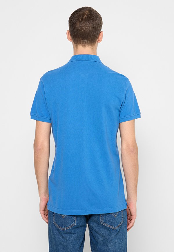 Levi's® STANDARD FIT