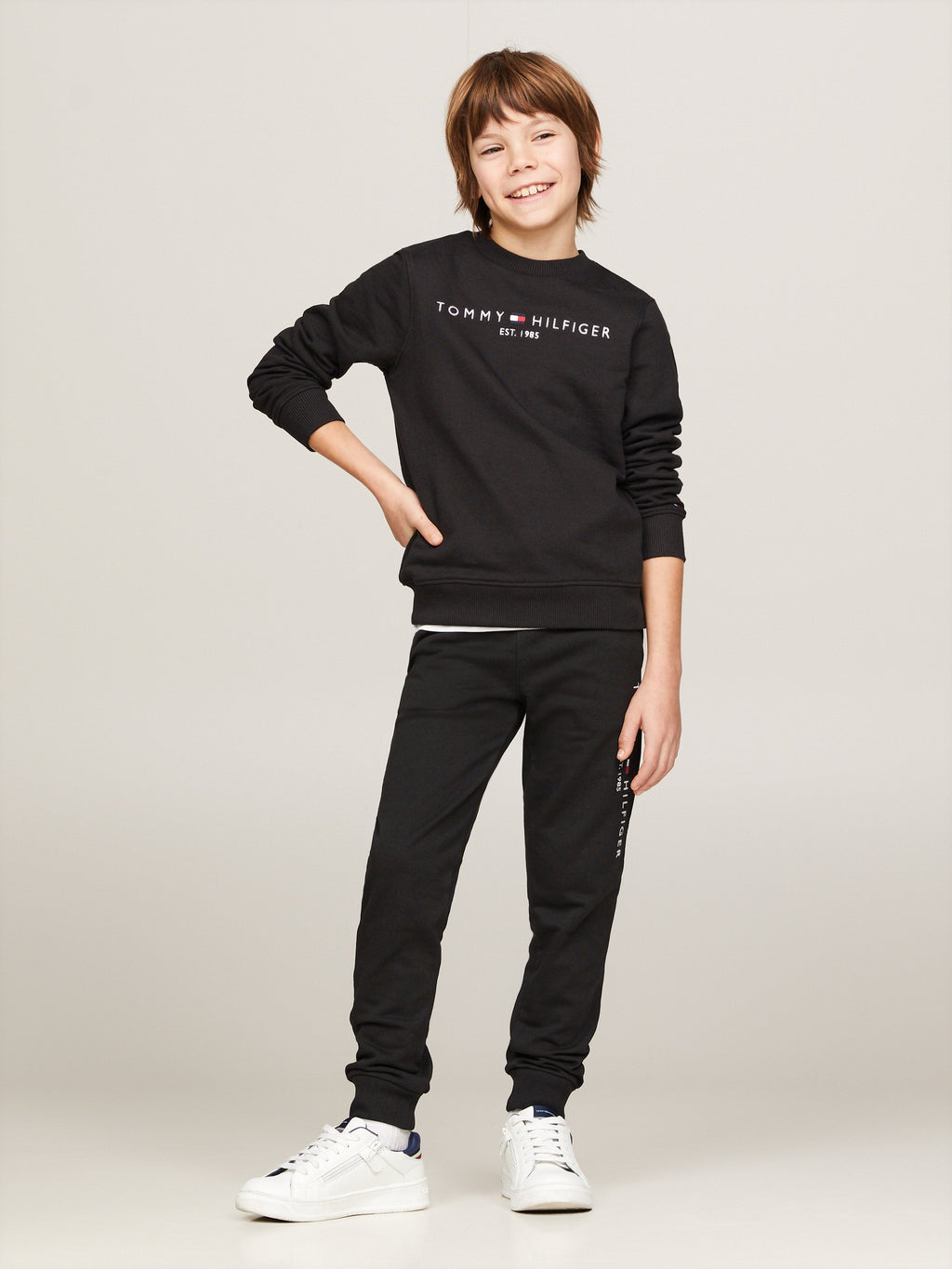 ESSENTIAL UNISEX Media 2