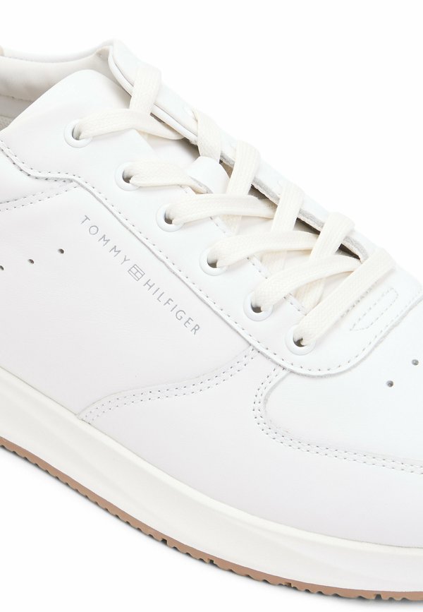 Tommy Hilfiger NEWPORT LTH