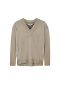 Beige Pullover mit langen Ärmeln und V-Ausschnitt, ausgestattet mit gerippten Bündchen und Saum. Er verfügt über seitliche Panel-Akzente und einen leichten High-Low-Saum.