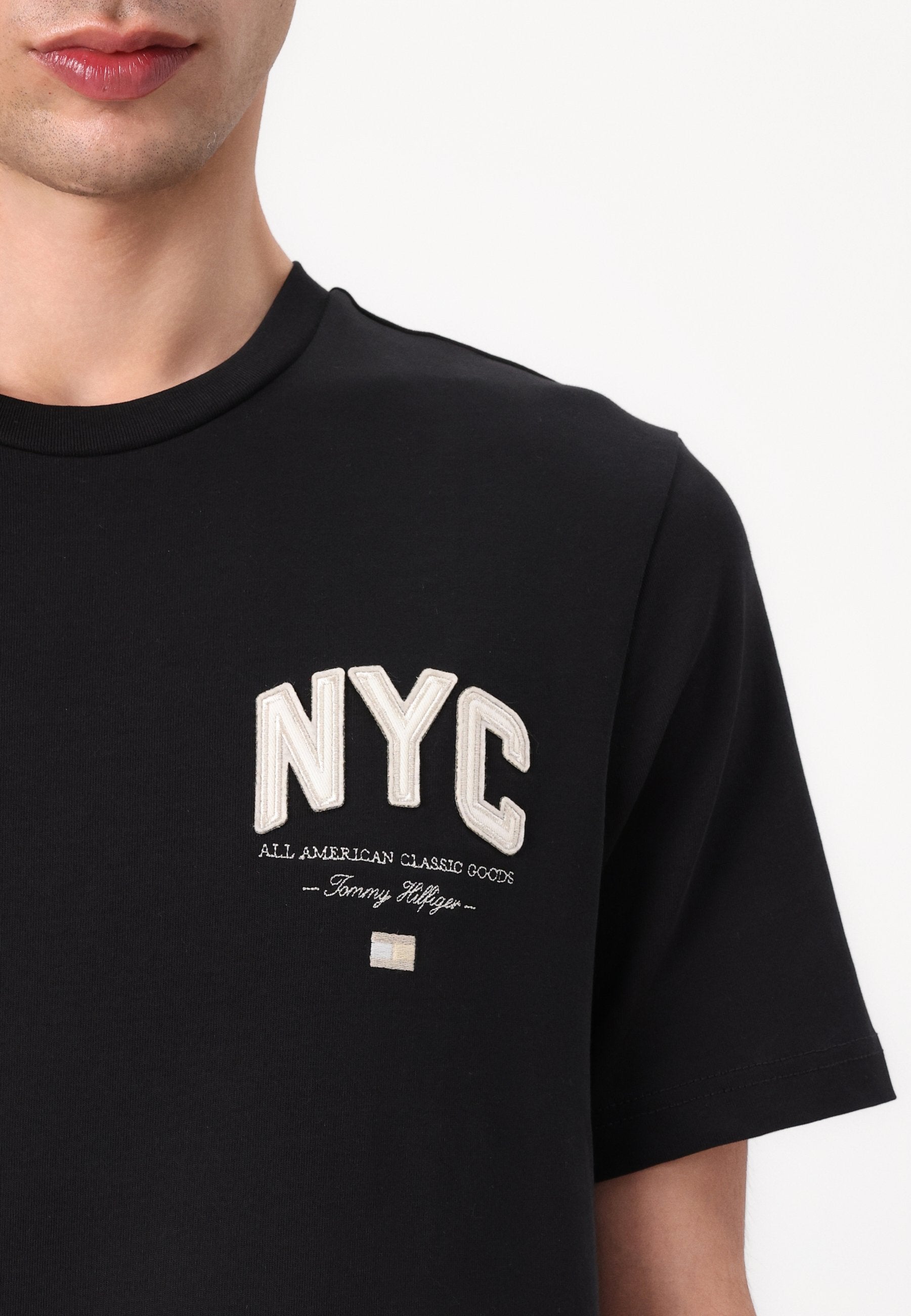 SCRIPT TEE Media 6