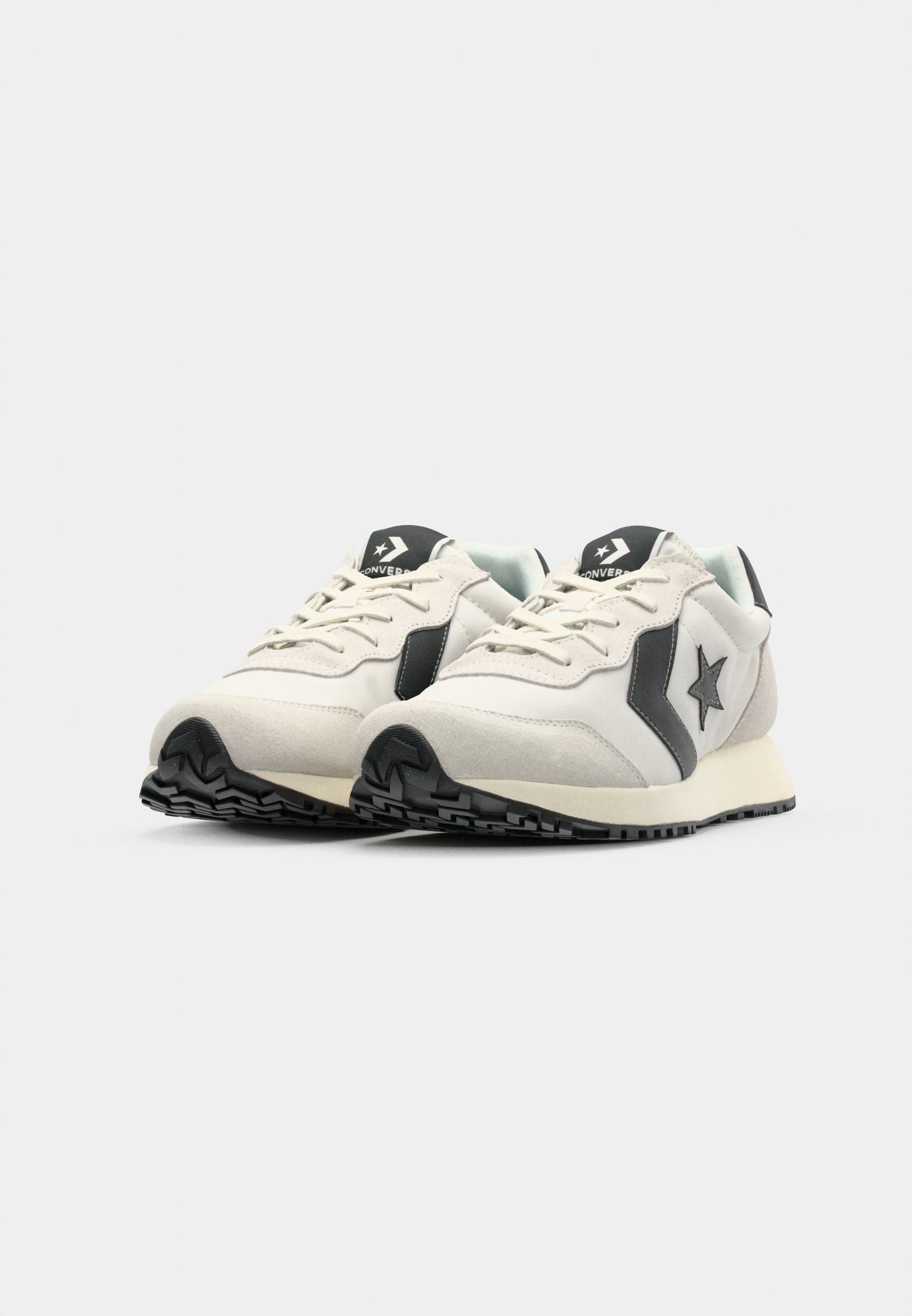 Converse OMEGA TRAINER UNISEX
