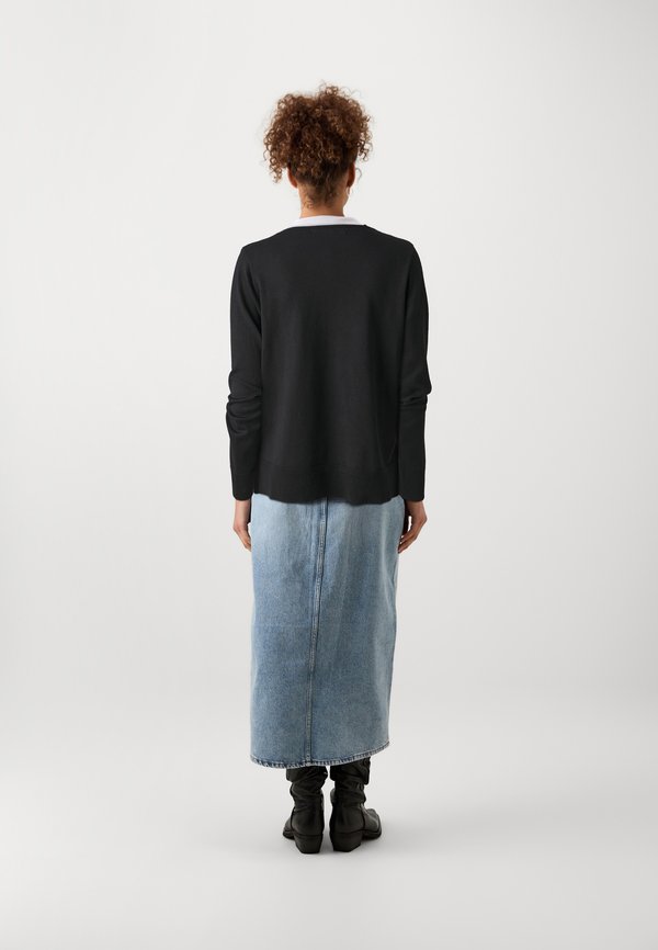 Vero Moda Tall VMSILJE VNECK