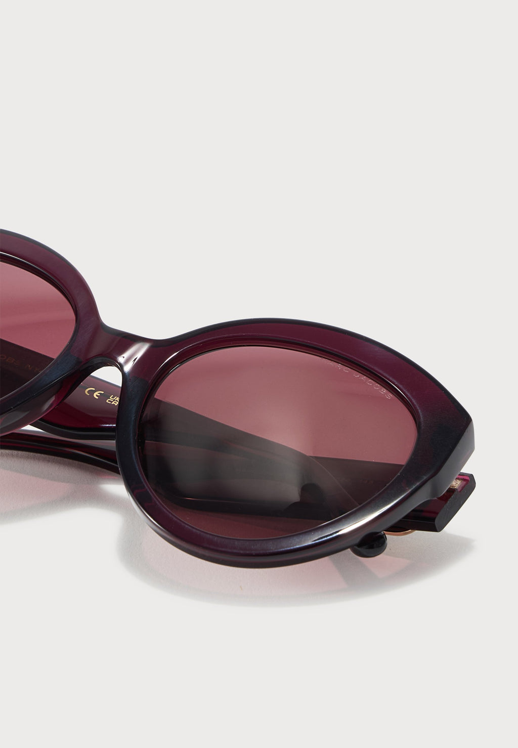 MARC JACOBS