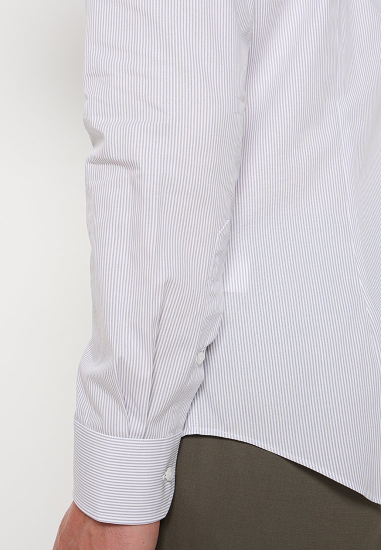Michael Kors SLIM FIT