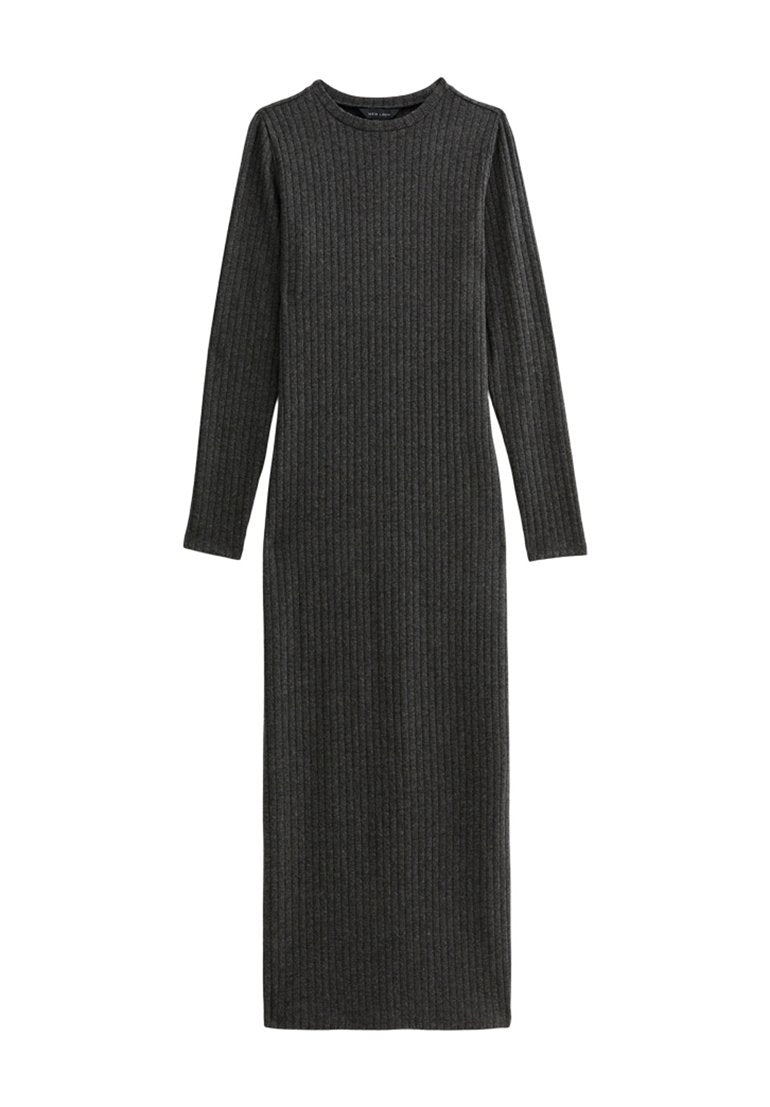 Graues, geripptes Langarmkleid mit Rundhalsausschnitt, das eine figurbetonte Silhouette hat und bis zu den Knöcheln reicht, aus einem dehnbaren Strickmaterial gefertigt.