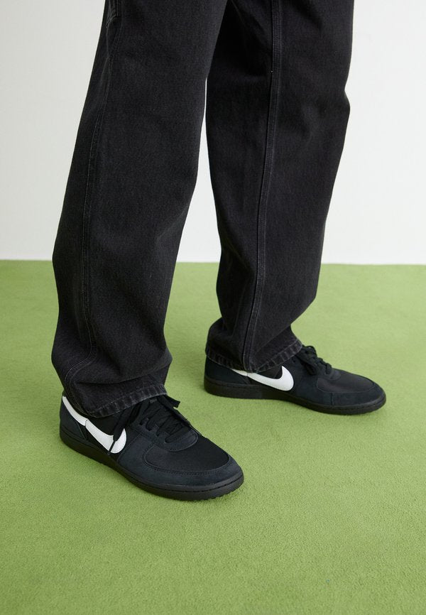 Nike Sportswear FIELD GENERAL - Trainers - black/white