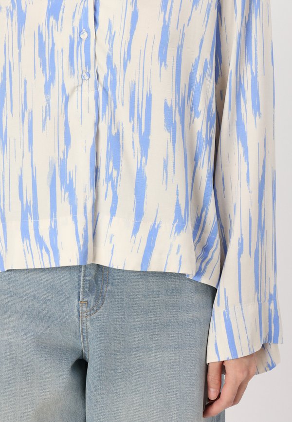 Selected Long sleeved printed viscose