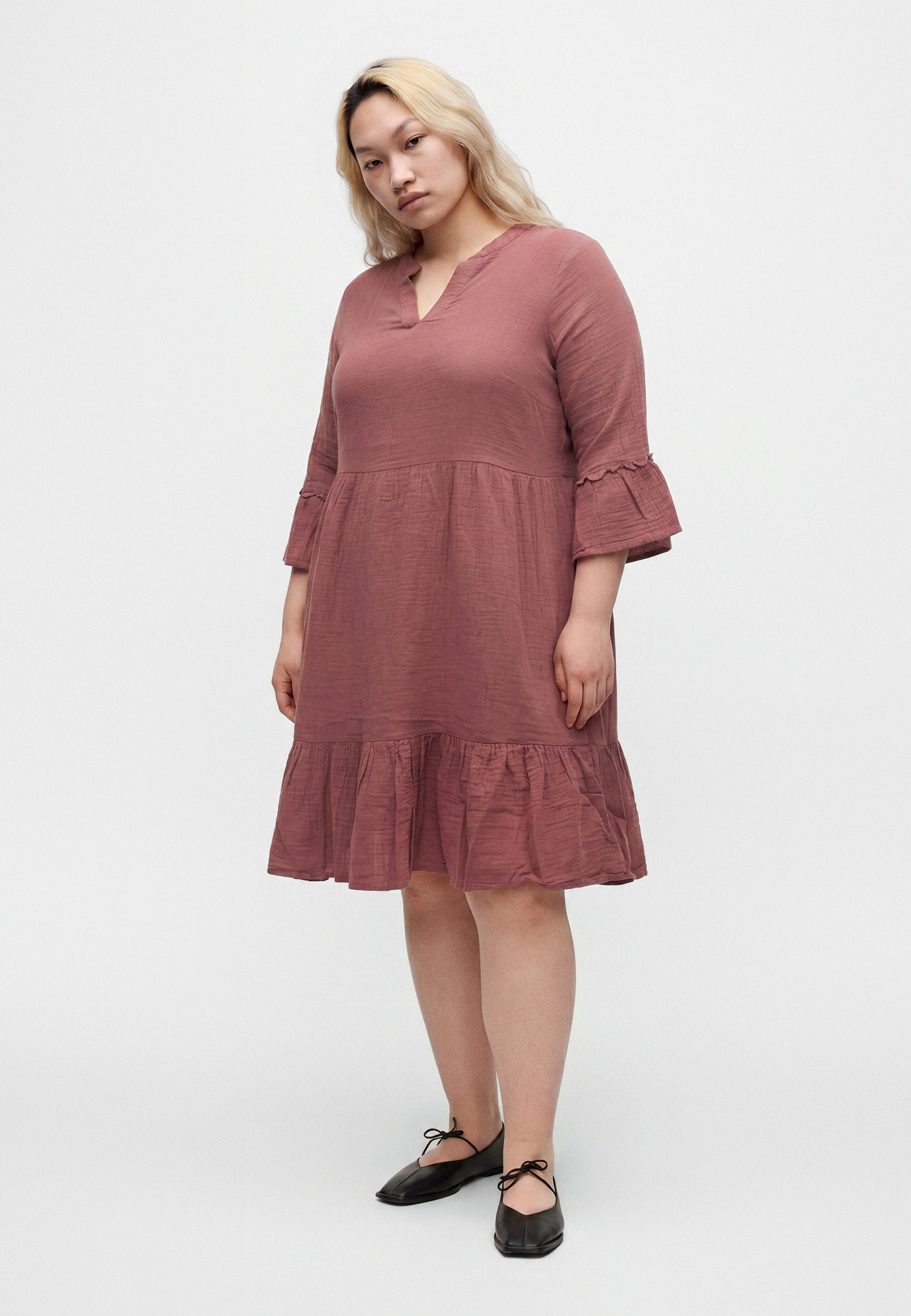 ONLY Carmakoma CARTHYRA PEPLUM DRESS