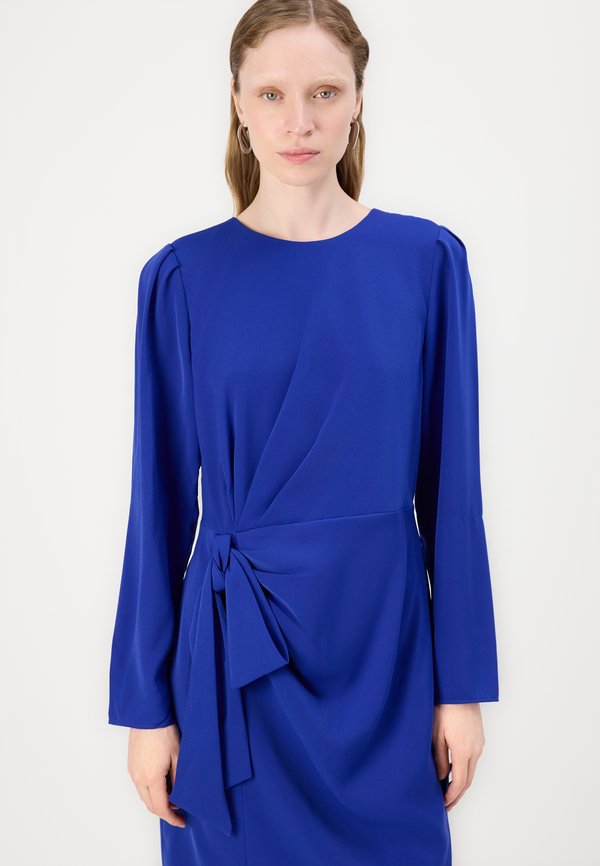 DKNY SIDE KNOT