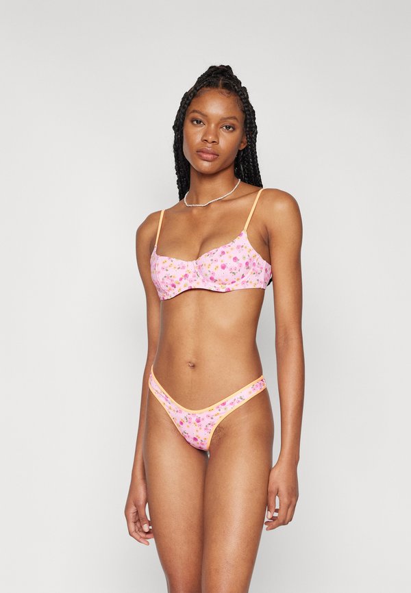 Frankies Bikinis COLA TOP