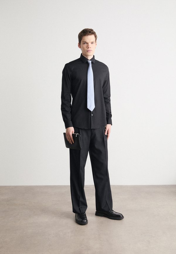 Calvin Klein Tailored