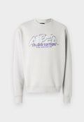 Hellgrauer Sweatshirt mit einem auffälligen, schillernden Drucklogo, das "ALPHA STUDIO EDITION" in Lila zeigt, und gerippten Bündchen und Kragen.